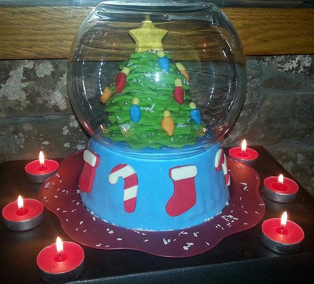 Snow Globe Decorated Cake By Tracey Cakesdecor