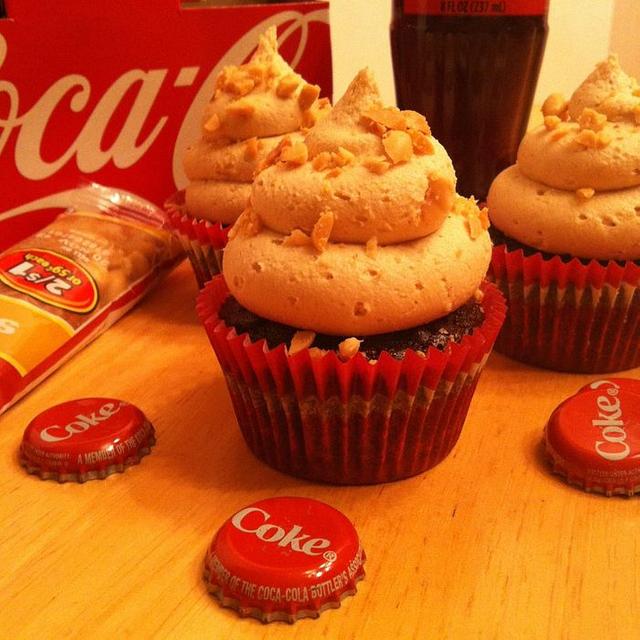 Peanuts & Coca-Cola Cupcakes