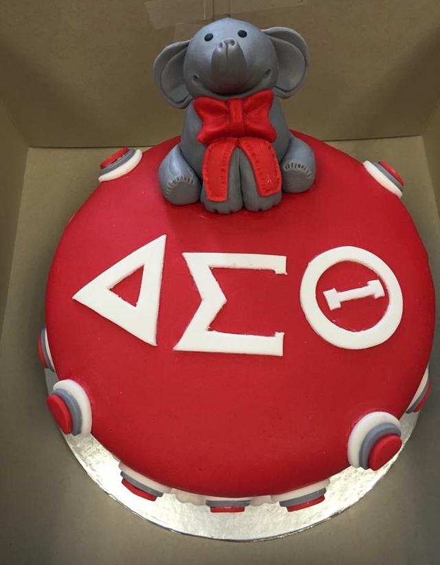 Delta Sigma Theta Cake - Decorated Cake By B&B Cakes - CakesDecor