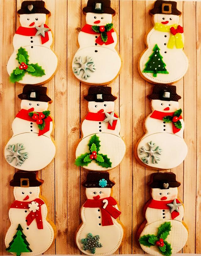Christmas cookies 🎄 - Decorated Cookie by DI ART - CakesDecor
