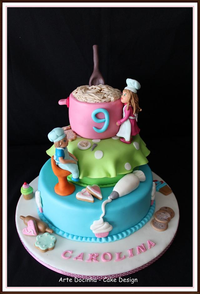 Bolo De Aniversário - Decorated Cake By Arte Docinha - - Cakesdecor