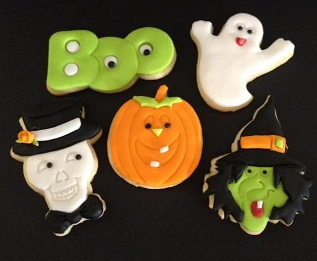 Halloween Sugar Cookies - Decorated Cake by Cleo C. - CakesDecor