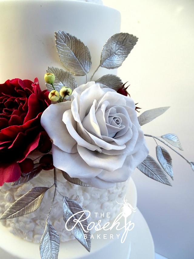 Rosehips and Roses Wedding Cake
