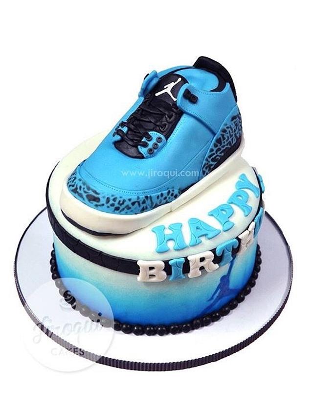 Nike Air Jordan 3D sculpted shoe box Cake