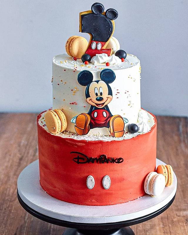 Mickey Mouse cake - Decorated Cake by Cakes Julia - CakesDecor