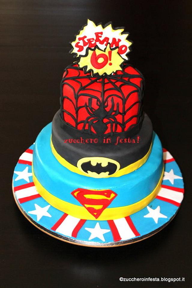 superhero cake - Decorated Cake by Ginestra - CakesDecor