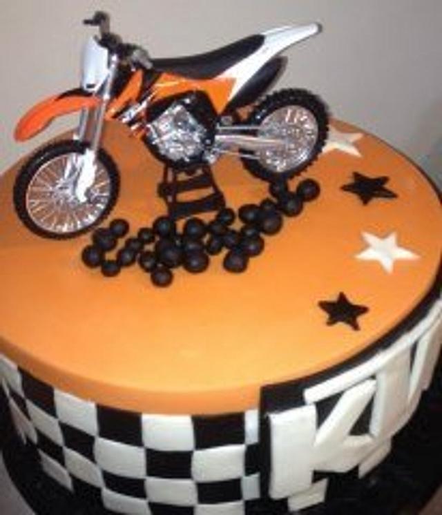 KTM Dirt Cake - Decorated Cake by Lisa - CakesDecor