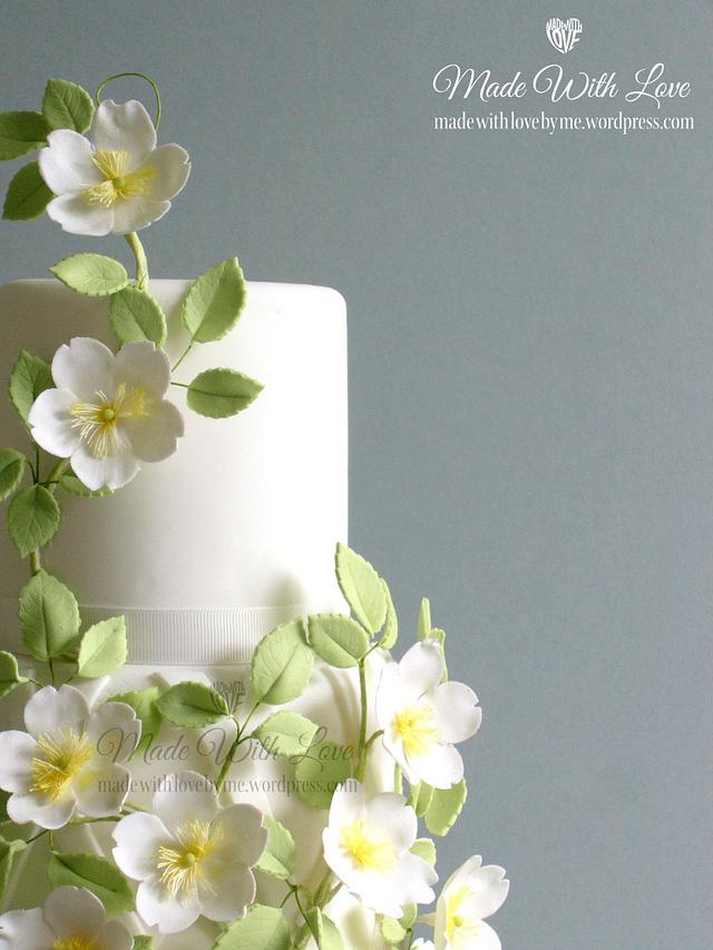 Rose and Trellis Wedding Cake