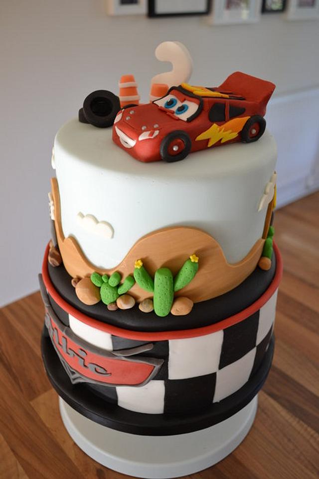 Lightening McQueen Cake - based on Royal Bakery design - - CakesDecor