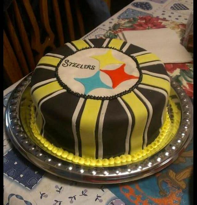 Steelers Cake - Decorated Cake by Bronecia (custom cakes) - CakesDecor