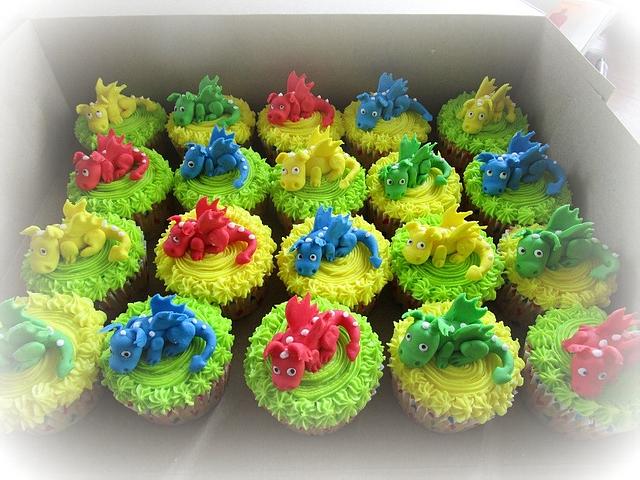 Dragon Cupcakes - Cake by gailb - CakesDecor