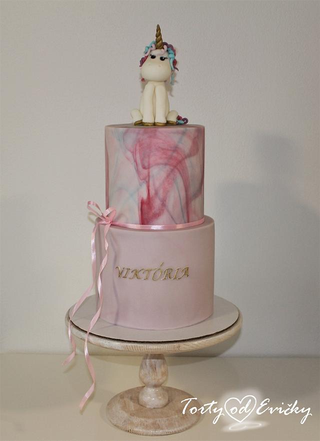 Unicorn Decorated Cake By Cakes By Evička Cakesdecor 