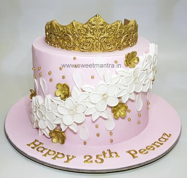 Queen Theme Customized Cake With Crown For Girlfriends Cakesdecor