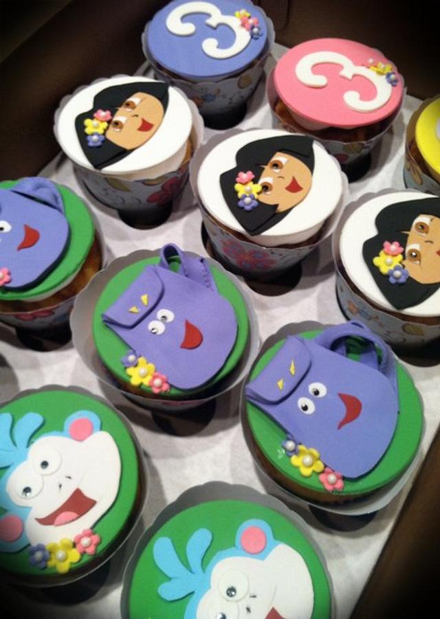 Dora cupcakes - Decorated Cake by Skmaestas - CakesDecor