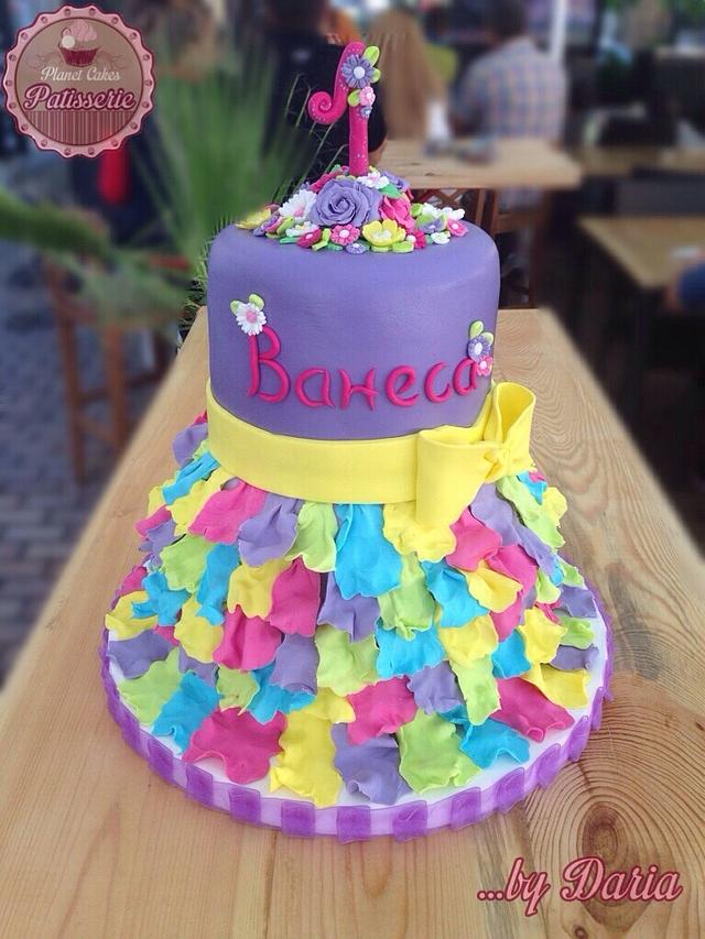 Birthday Dress Cake - Decorated Cake by Planet Cakes - CakesDecor