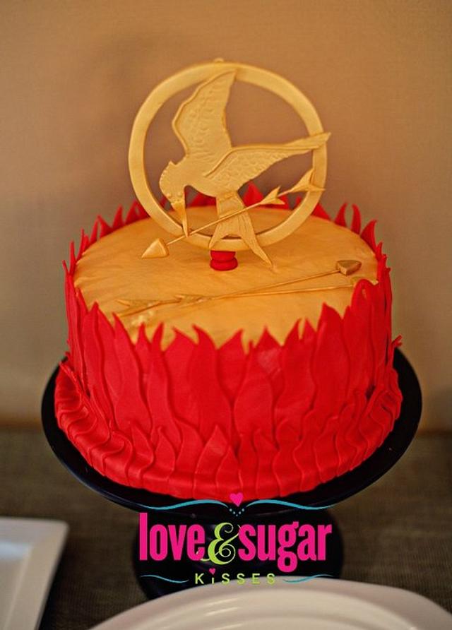 Hunger Games Cake Cake By Maria Davis Cakesdecor