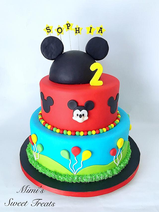 Mickey Mouse Cake - Decorated Cake by MimisSweetTreats - CakesDecor