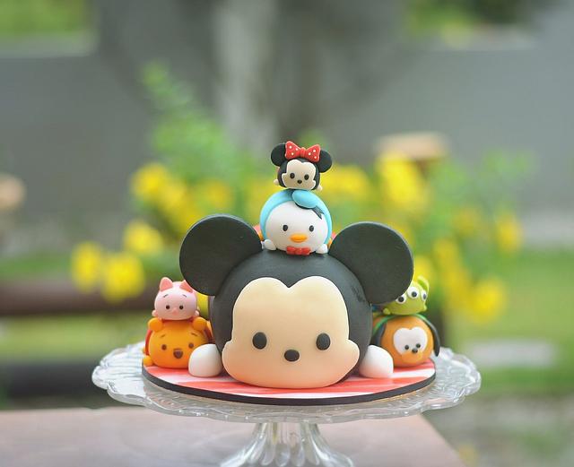 Tsum tsum cake | Tsum tsum birthday cake, Disney desserts, Fun desserts