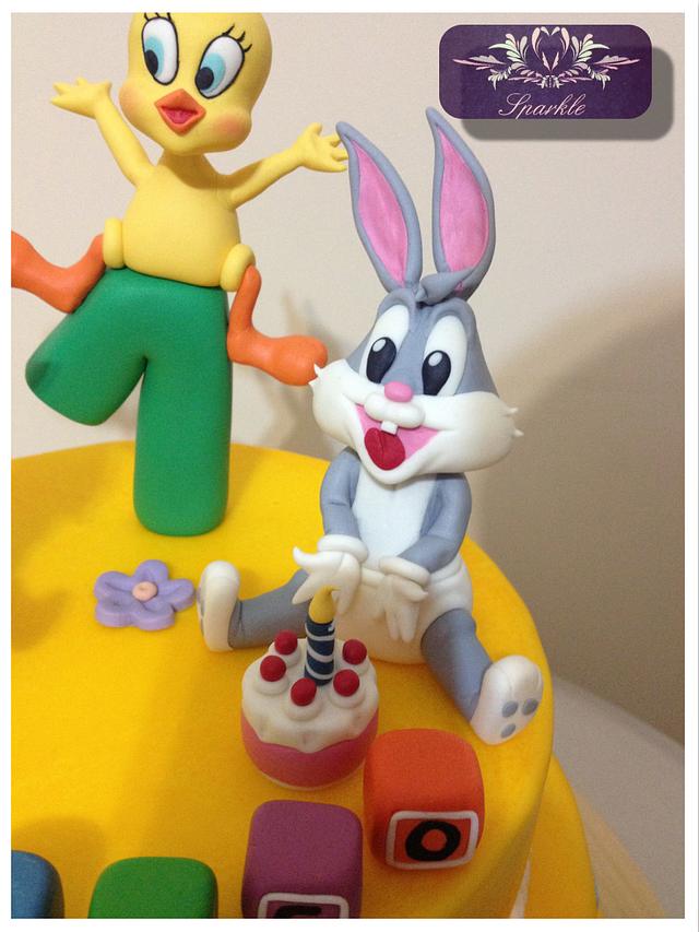 Looney Tunes cake - Cake by Valeria Antipatico - CakesDecor