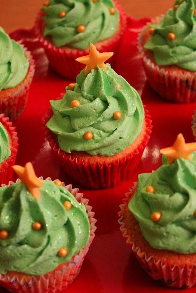 Christmas Tree Cupcakes