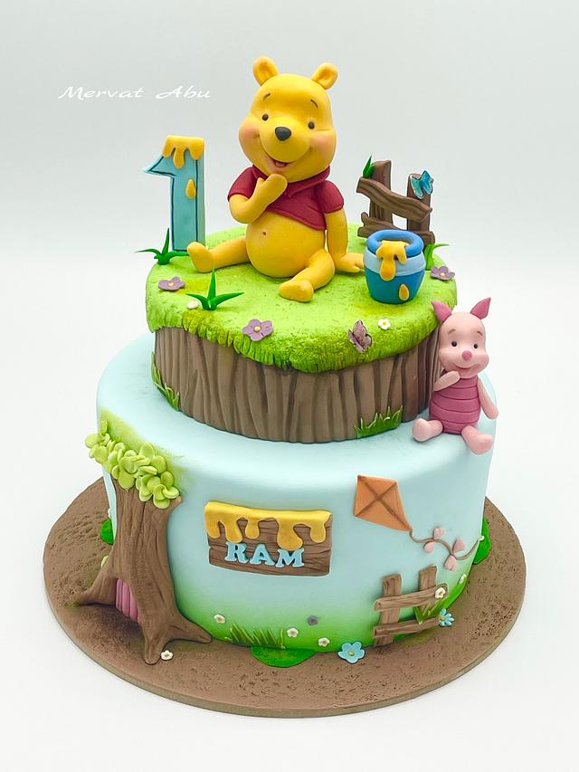 Winnie the Pooh cake - Decorated Cake by Mervat Abu - CakesDecor