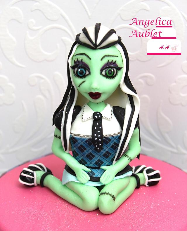 Frankie stein cake - Cake by Angelica - CakesDecor