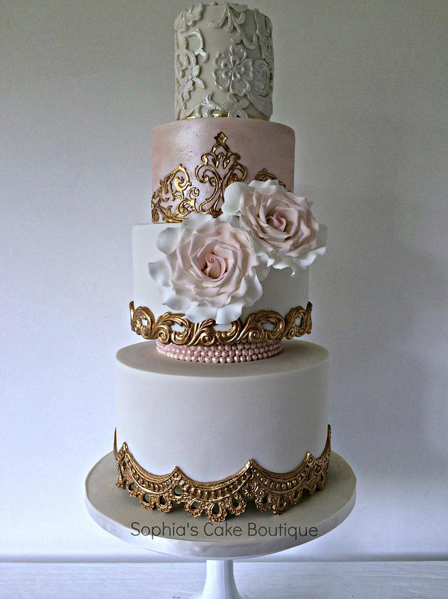 Blush & Gold Cake - Decorated Cake by Sophia's Cake - CakesDecor