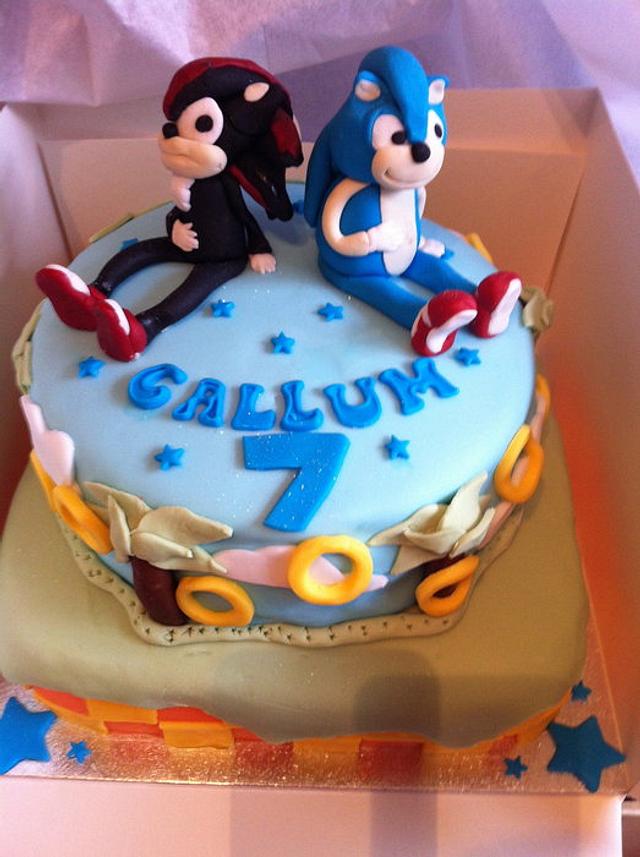 Sonic and Shadow Cake - Cake by nataliehix - CakesDecor