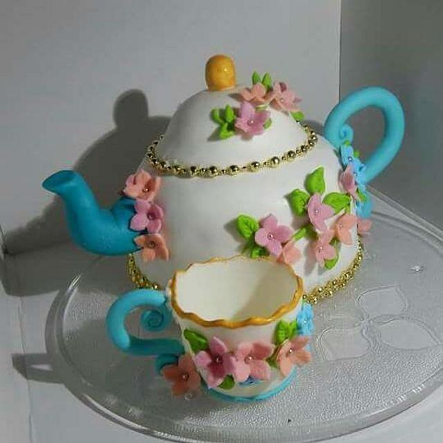 Teatime Cake - Decorated Cake By Isabelle86 - Cakesdecor