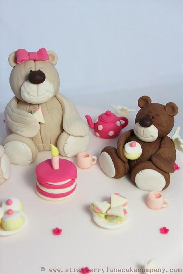 Teddy Bears Picnic Cake - Cake by Strawberry Lane Cake - CakesDecor