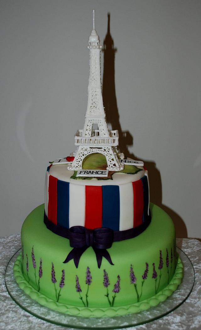 cakes Eiffel tower - Decorated Cake by Marie - CakesDecor