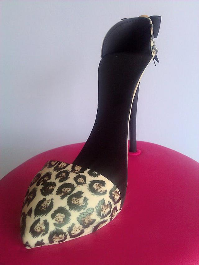 Leopard print shoe