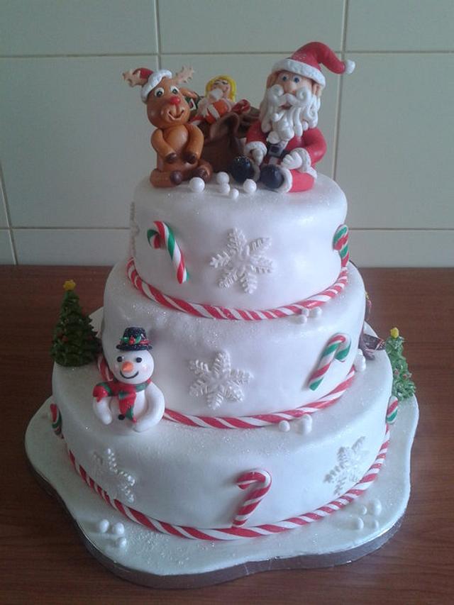 Christmas Birthday Cake - Cake by Vera Santos - CakesDecor