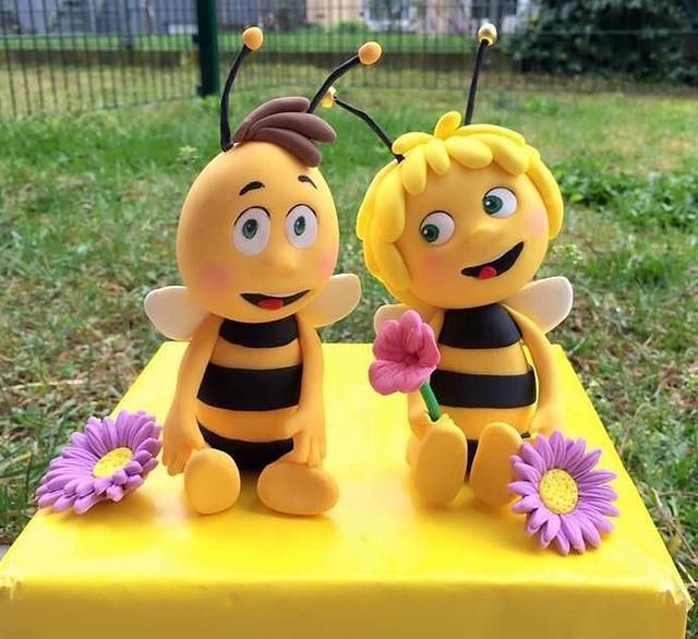 Maya and Billy Cake Topper - Decorated Cake by KuDi Cake - CakesDecor