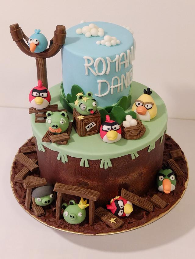 Angry Birds - Decorated Cake by SWEET architect - CakesDecor