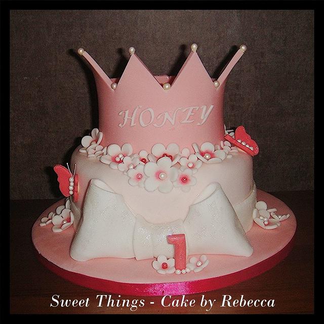 Pretty - Decorated Cake by Sweet Things - Cakes by - CakesDecor