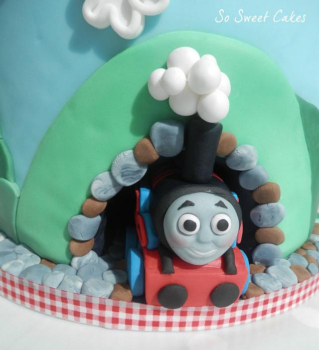 Thomas the Tank Engine cake with a sculpted cloud.. - - CakesDecor