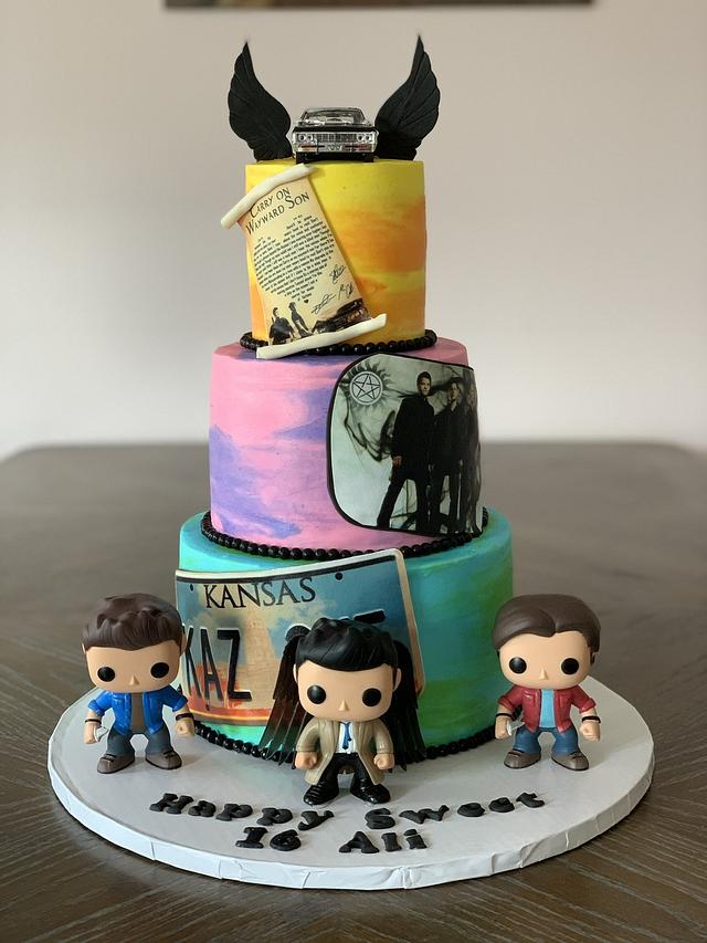 Juilee's cakes. - Cake for supernatural couple of beings... | Facebook