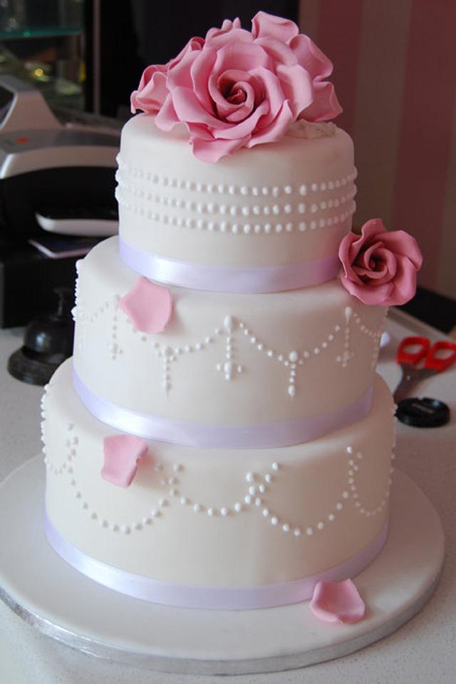 Roses And Pearls Cake By Marta Cakesdecor