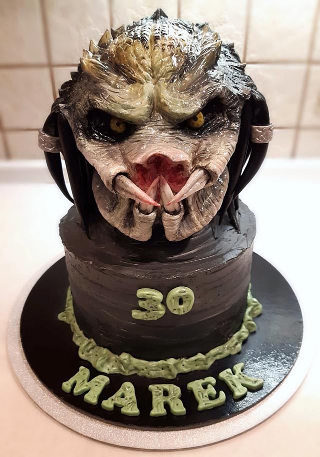 Predator Cake by Majka Maruška CakesDecor