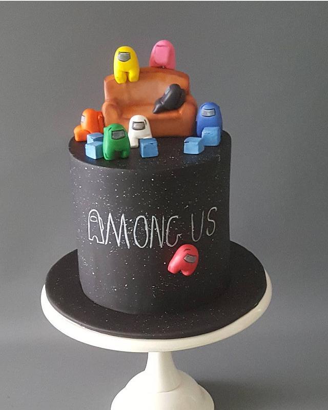Among Us cake - Decorated Cake by Nathalieconceptdesign - CakesDecor