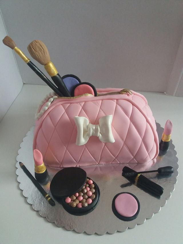 Makeup Bag Decorated Cake by Jelena Brkljac CakesDecor