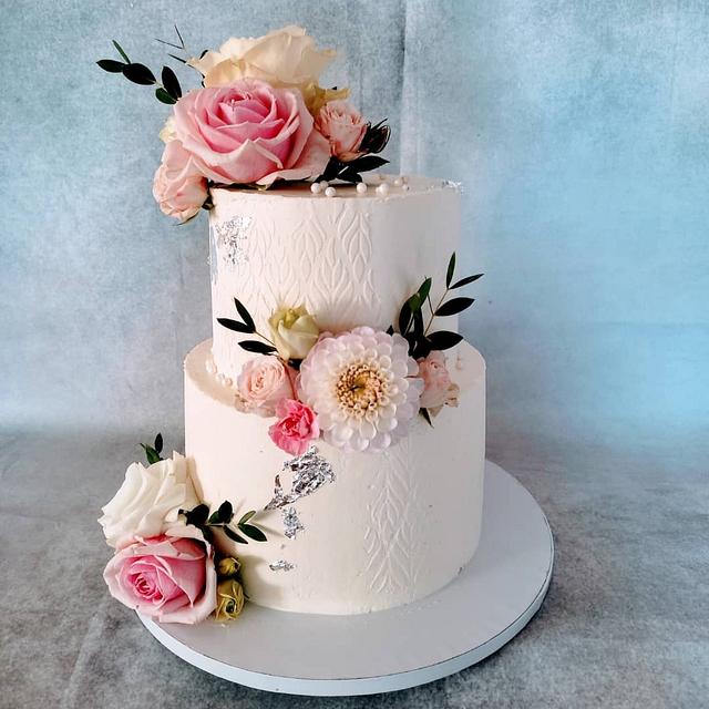 Wedding - Decorated Cake by alenascakes - CakesDecor