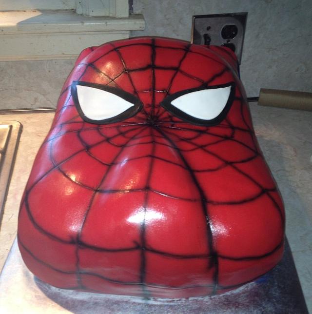 Spider-Man car - Cake by Tracie - CakesDecor