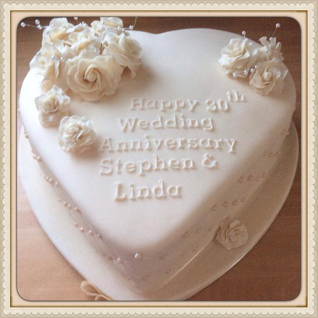 Anniversary heart - Decorated Cake by melinda jackson - CakesDecor