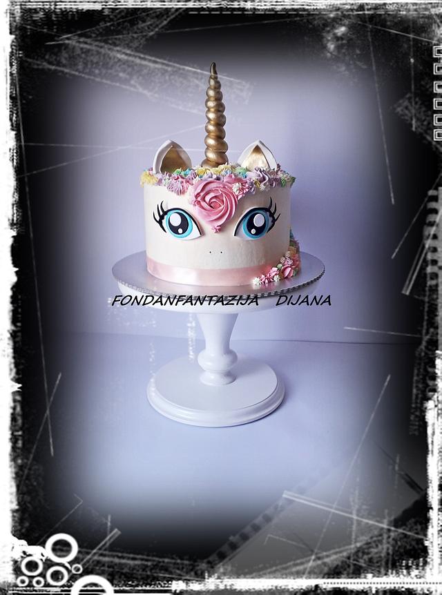 Unicorn - cake by Fondantfantasy - CakesDecor