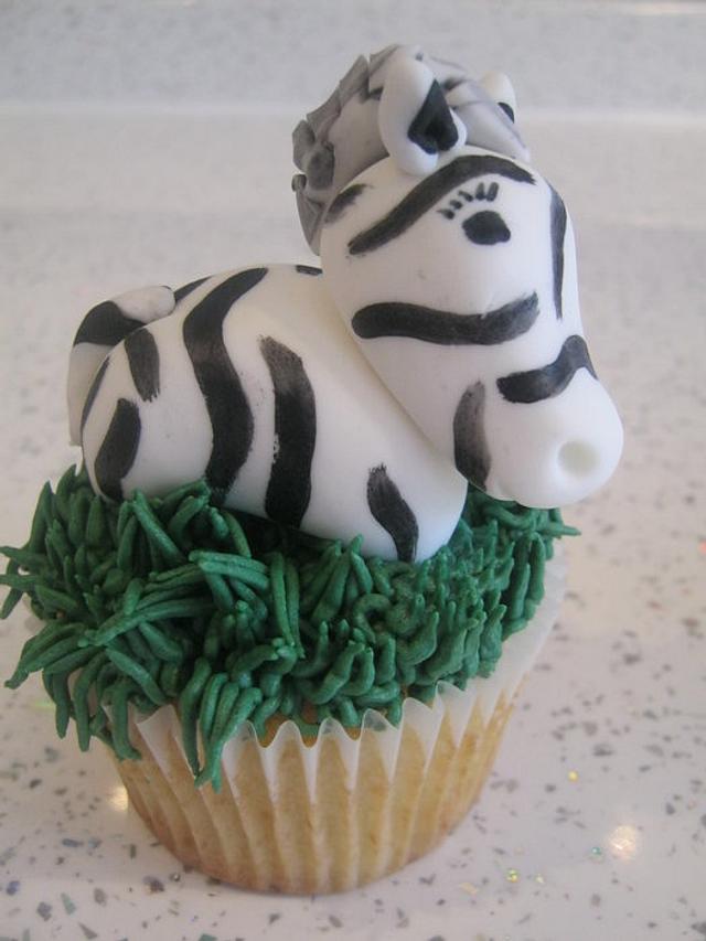 animal cupcakes - Cake by Great Little Bakes - CakesDecor