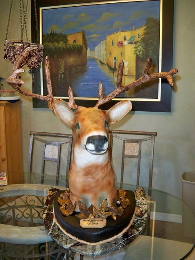 Deer mount cake - Cake by Tammy Mashburn - CakesDecor