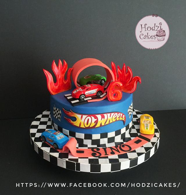 Hot Wheels Cake 🚕🚗🚙 - Decorated Cake by Hend Taha-HODZI - CakesDecor