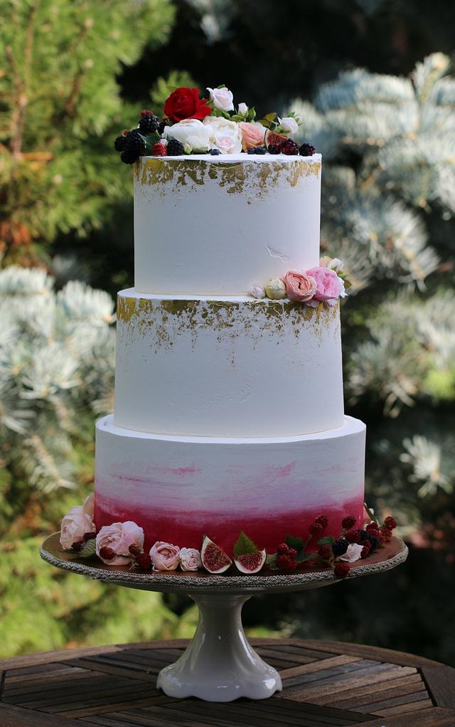 Bohemian style wedding cake : - Decorated Cake by Lucya - CakesDecor